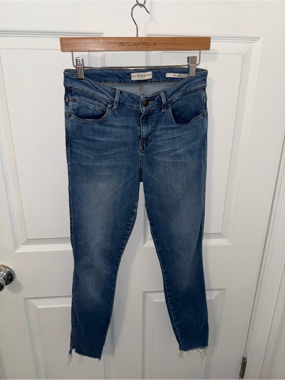 GUESS Women's Mid-Blue Ankle Skinny Jeans